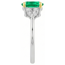 Natural Emerald Precious Stone Ring – profile view