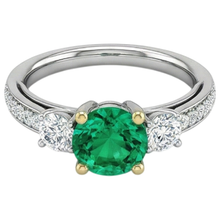 Round Brilliant Emerald ring in 14K Two Tone Gold – profile view