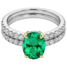 Precious Stone Ring 14 Karat Two Tone Gold with Colombian Emerald – angle view