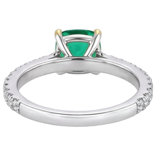 Elegant Fine Emerald Gemstone Ring 3 ct – back view