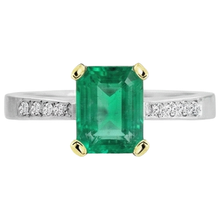 Colombian Emerald Gemstone Ring 2-ct 14 Karat Two Tone Gold – profile view