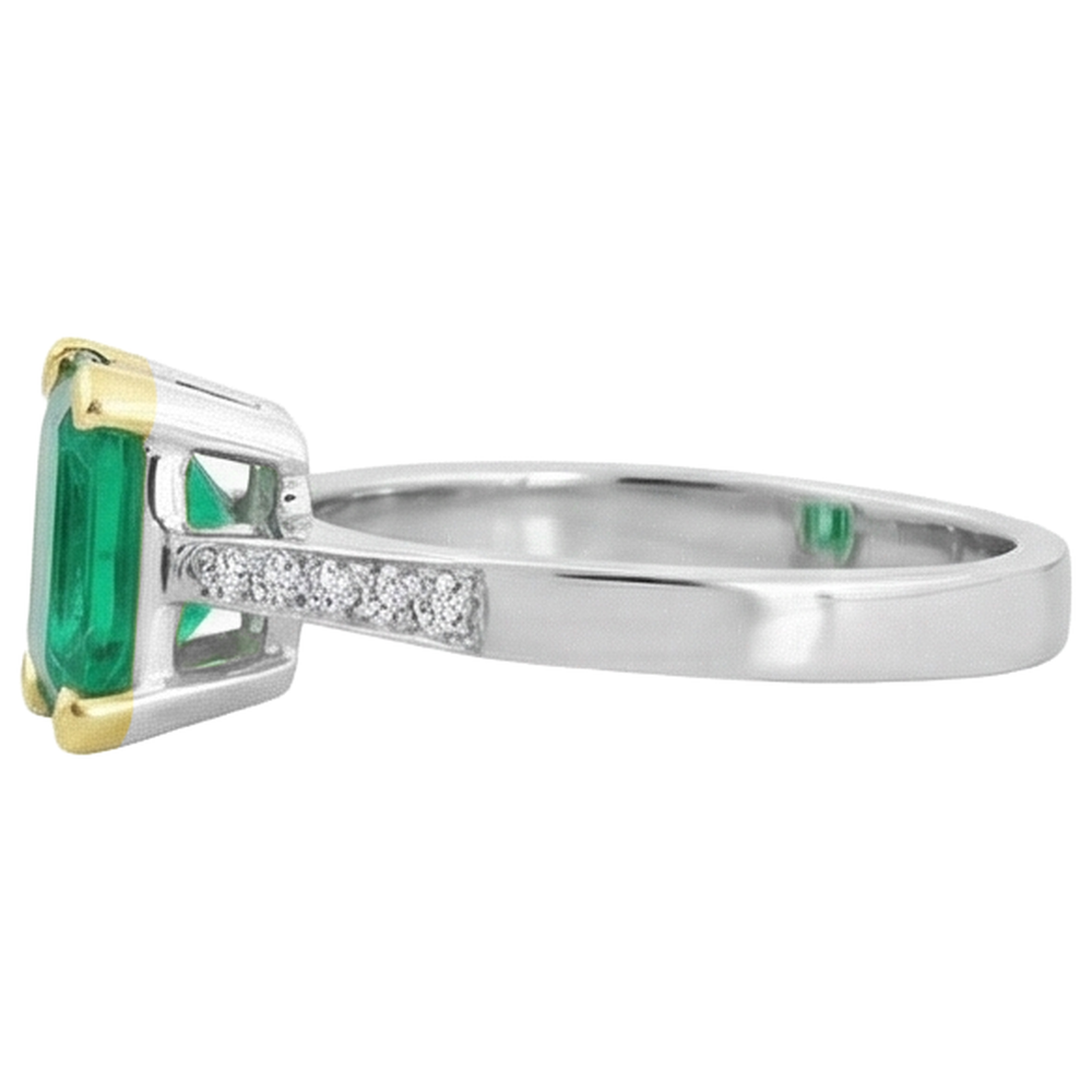 Custom Colombian Emerald Gemstone Ring 2 ct – top view