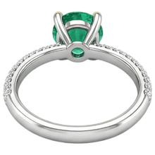 Emerald Round Cut Precious Stone Ring in 14K Two Tone Gold – detail view