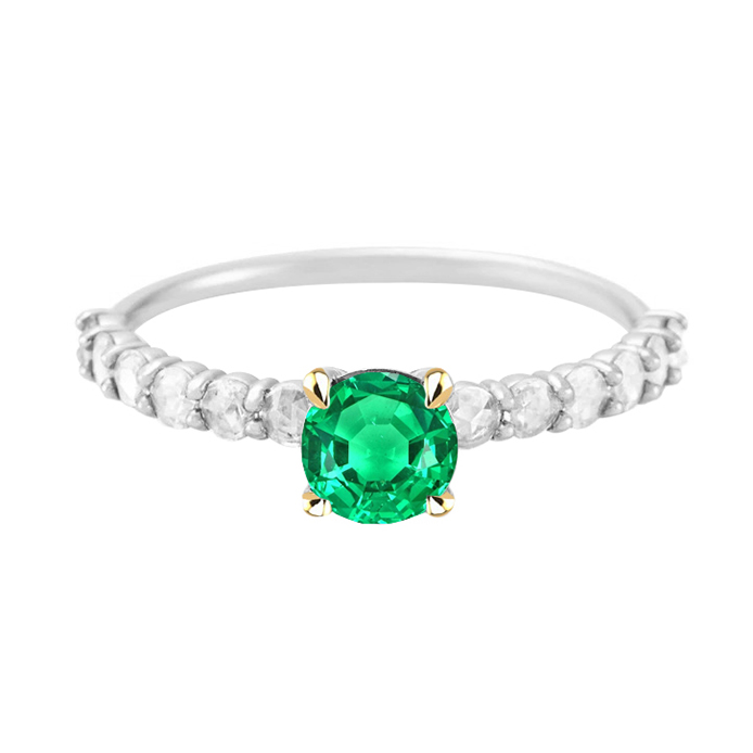 Bespoke Emerald Colored Stone Ring 2 ct – main view