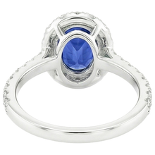 natural round sapphire 5.50ct ring side angle