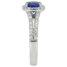 natural round sapphire 3.20ct ring profile view
