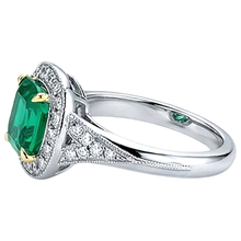 Emerald Gemstone Ring 2.50-ct 14K Two Tone Gold – profile view
