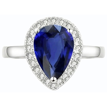 natural round sapphire 3.50ct ring close up detail