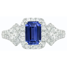 natural emerald sapphire 3.50ct ring close up detail