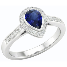 natural round sapphire 2.50ct ring close up detail