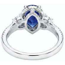 natural round sapphire 4.50ct ring side angle