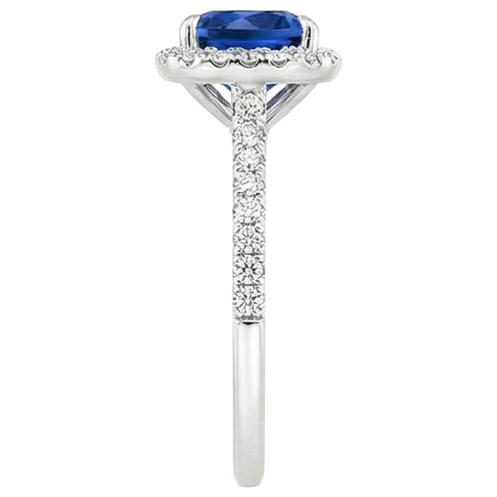 natural round sapphire 3.25ct ring on white background