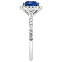 natural round sapphire 3.25ct ring on white background