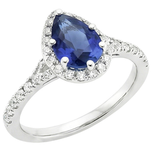 natural round sapphire 5.25ct ring close up detail