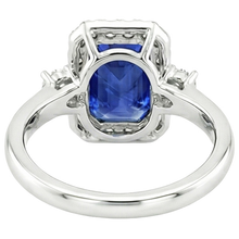 natural emerald sapphire 4.50ct ring side angle