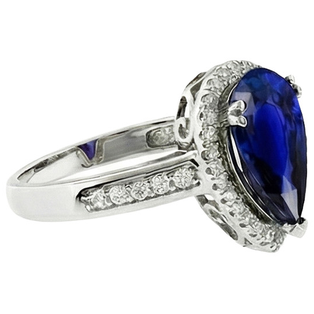 natural round sapphire 3.75ct ring on white background