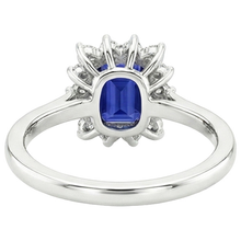 natural emerald sapphire 4.50ct ring close up detail
