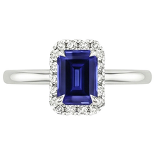 natural emerald sapphire 4ct ring profile view