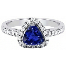 natural round sapphire 2ct ring front view
