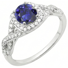 natural round sapphire 2.50ct ring close up detail