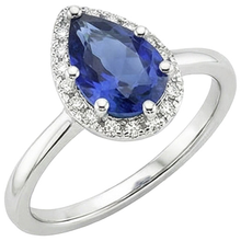 natural round sapphire 4ct ring close up detail