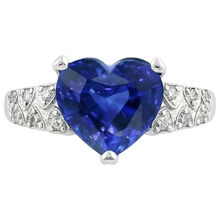 Heart Ceylon Blue Sapphire Ring With Natural Earth Mined Diamonds 7 Carats Gold 14K