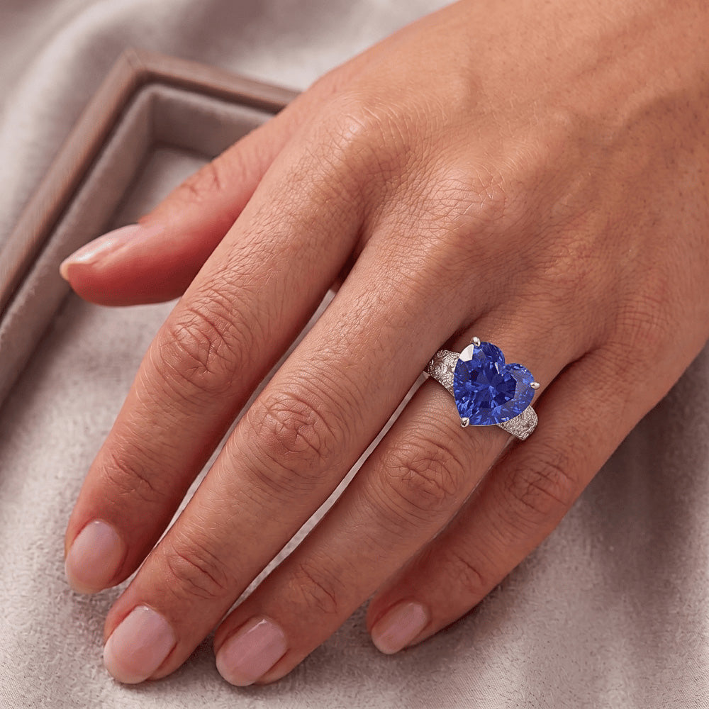 Heart Ceylon Color Blue Sapphire Ring With IGI CERTIFIED Diamonds 7 Carats Gold 14K