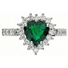 Heart Cut Green Emerald And Natural Earth Mined Diamond Engagement Ring 6 Carats White Gold 14K