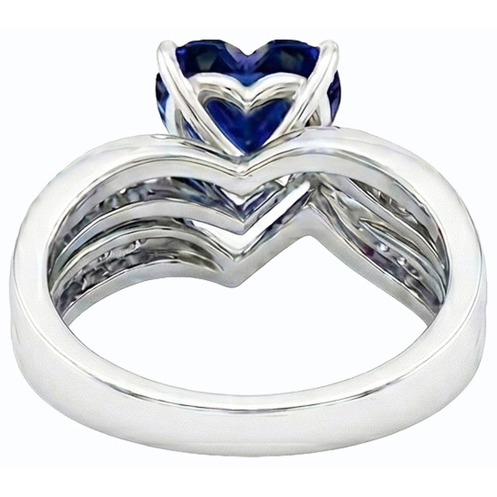 natural round sapphire 3.50ct ring close up detail