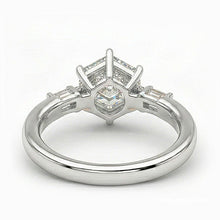 Princess Diamond ring in 14K White Gold – profile view