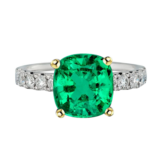 Genuine Colombian Emerald Gemstone Ring – main view