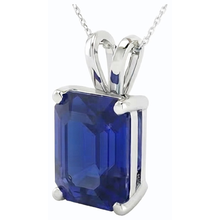 Luxury Precious Stone Pendant 5 ct – front view