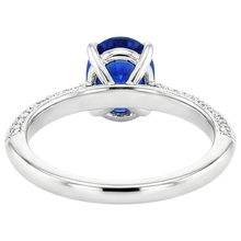 Ladies Antique Style Blue Sapphire Ring With Accents 5.50 Carats