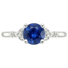 natural round sapphire 3ct ring close up detail