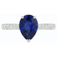natural round sapphire 3ct ring close up detail