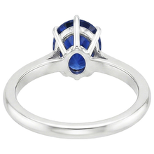 natural pear sapphire 4ct ring top view