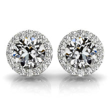 Earth-Mined Diamond Earrings – main view