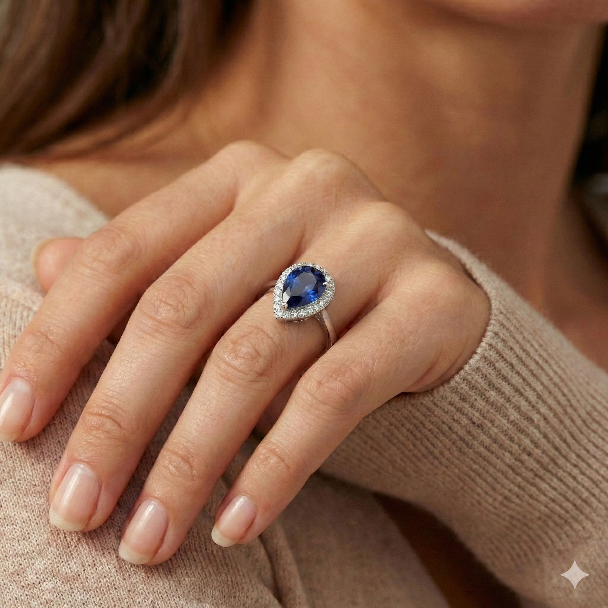 natural round sapphire 2.50ct ring on white background