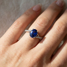 natural round sapphire 3ct ring with diamond accents