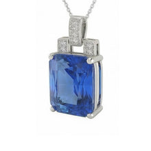 Elegant Gemstone Pendant 4.25 ct – front view