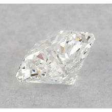Heart Shape Brilliant Diamond ring in Gold – side view
