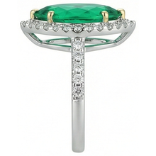 Sophisticated Colombian Emerald Colored Stone Ring 3.50 ct – profile view