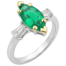Elegant Gemstone Ring 3.50 ct – angle view