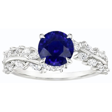 natural round sapphire 4.50ct ring close up detail