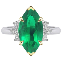 Precious Stone Ring 14 Karat Two Tone Gold with Colombian Emerald – profile view
