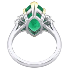 Bespoke Colombian Emerald Precious Stone Ring 3 ct – detail view