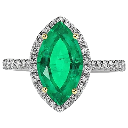 Luxurious Fine Emerald Colored Stone Ring 4 ct – front view
