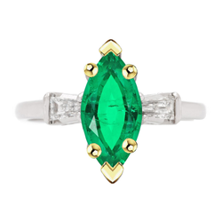 Elegant Gemstone Ring – Fine Emerald 3.50 ct by HarryChadEnt