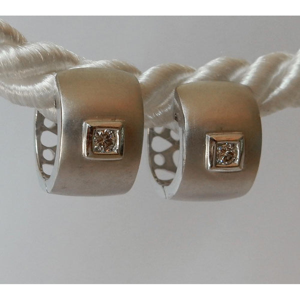 Matt Finish Huggies Earrings Round Real Diamond G/H Si Satin Finish