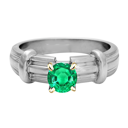 Natural Emerald Gemstone Ring – main view
